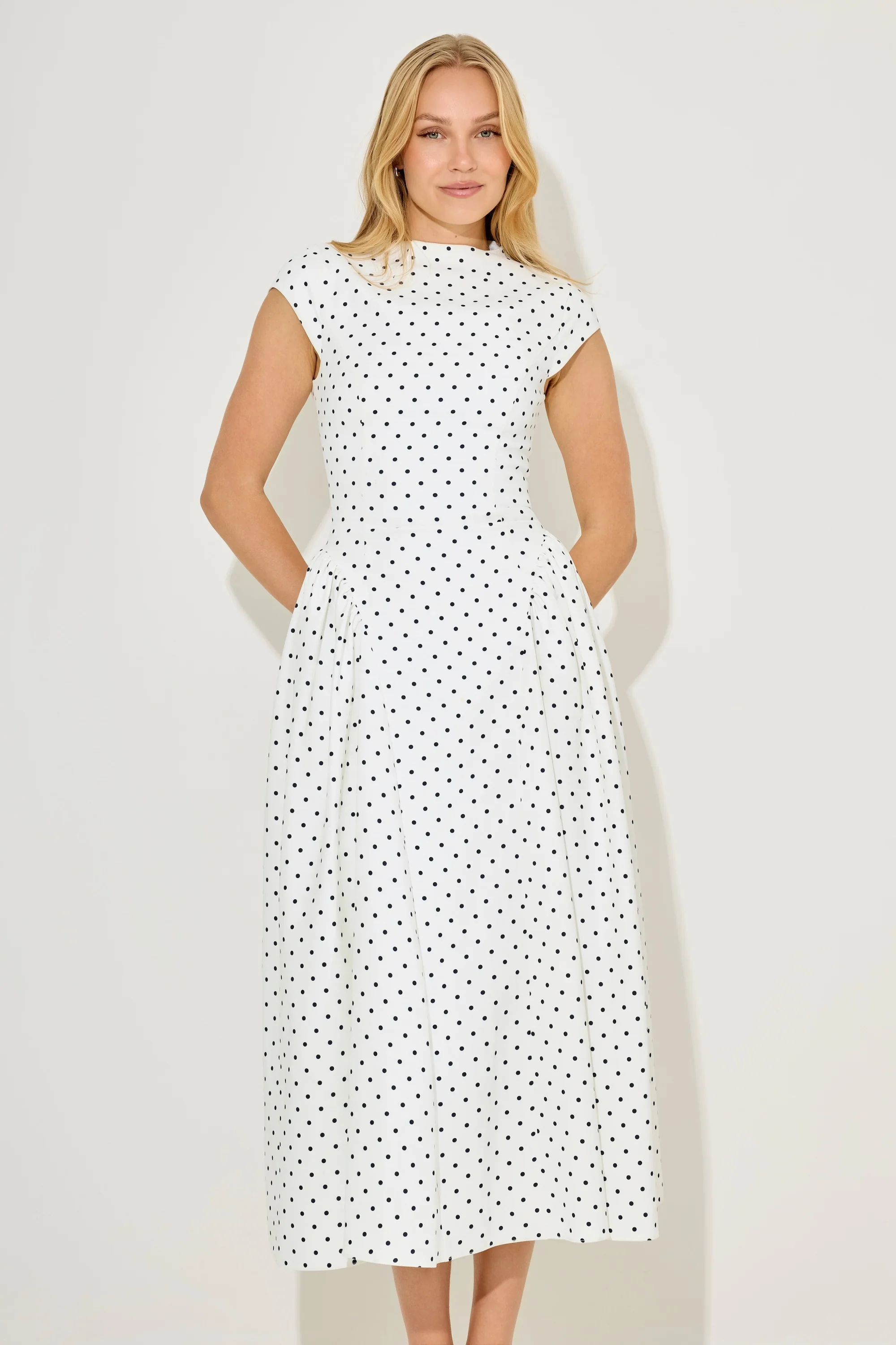 Cap Sleeve Gathered Midi Dress - Image 3